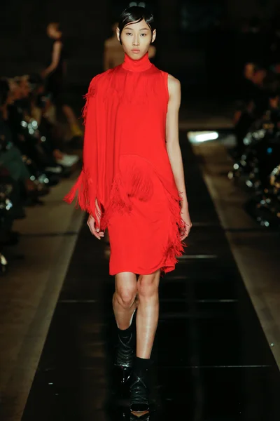 Look 48